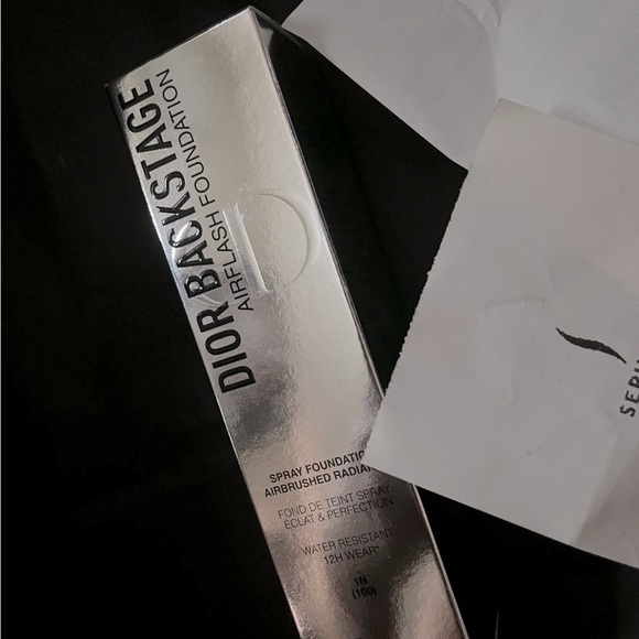 Dior - Picture 1 of 2